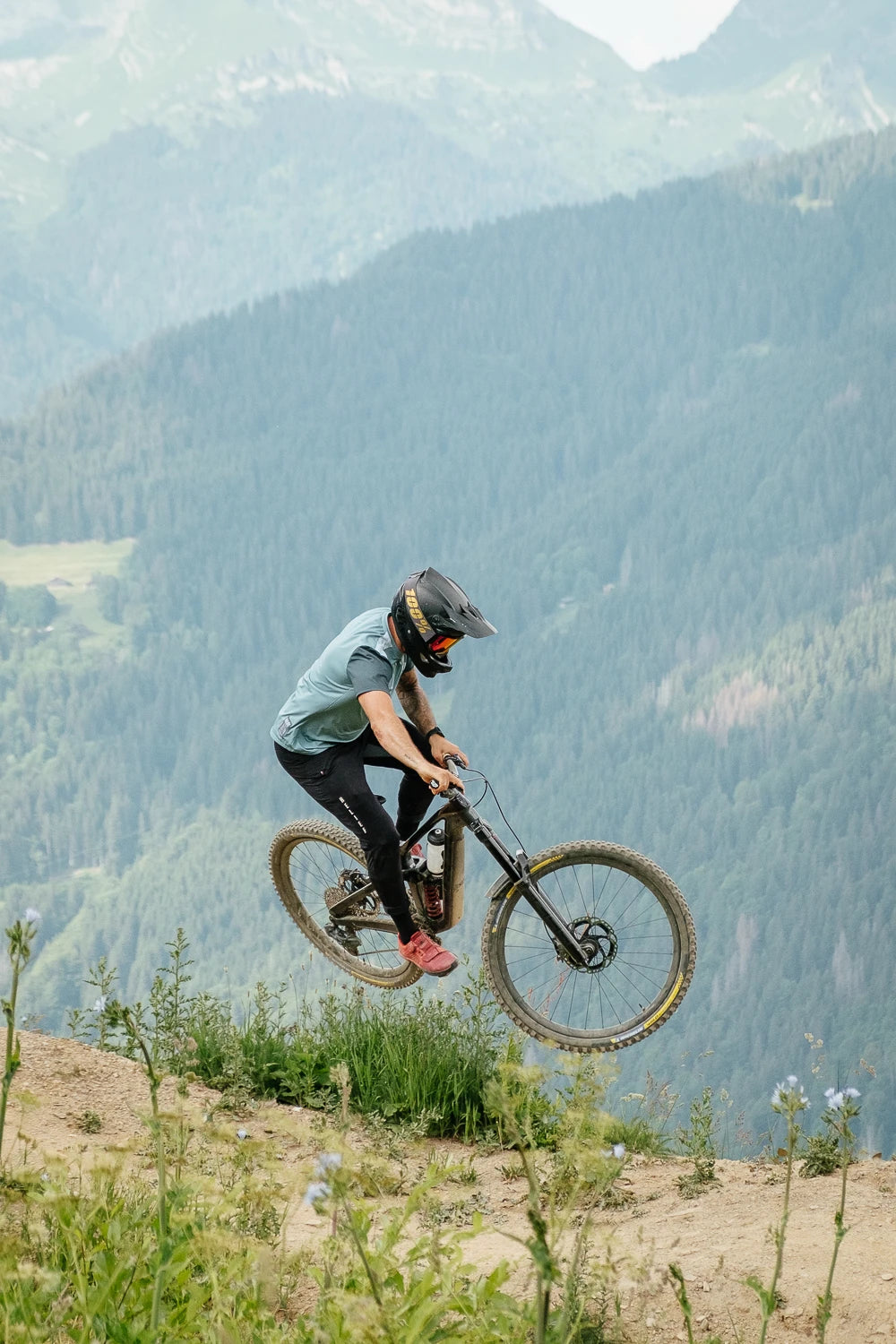 maillot vtt manches courtes vert pastel relief équipements