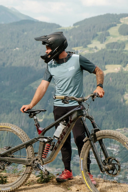 Maillot VTT Manches Courtes | Calade Essentiel Vert Pastel - VTT - RELIEF Equipements - maillot vtt vert pastel RELIEF Équipements