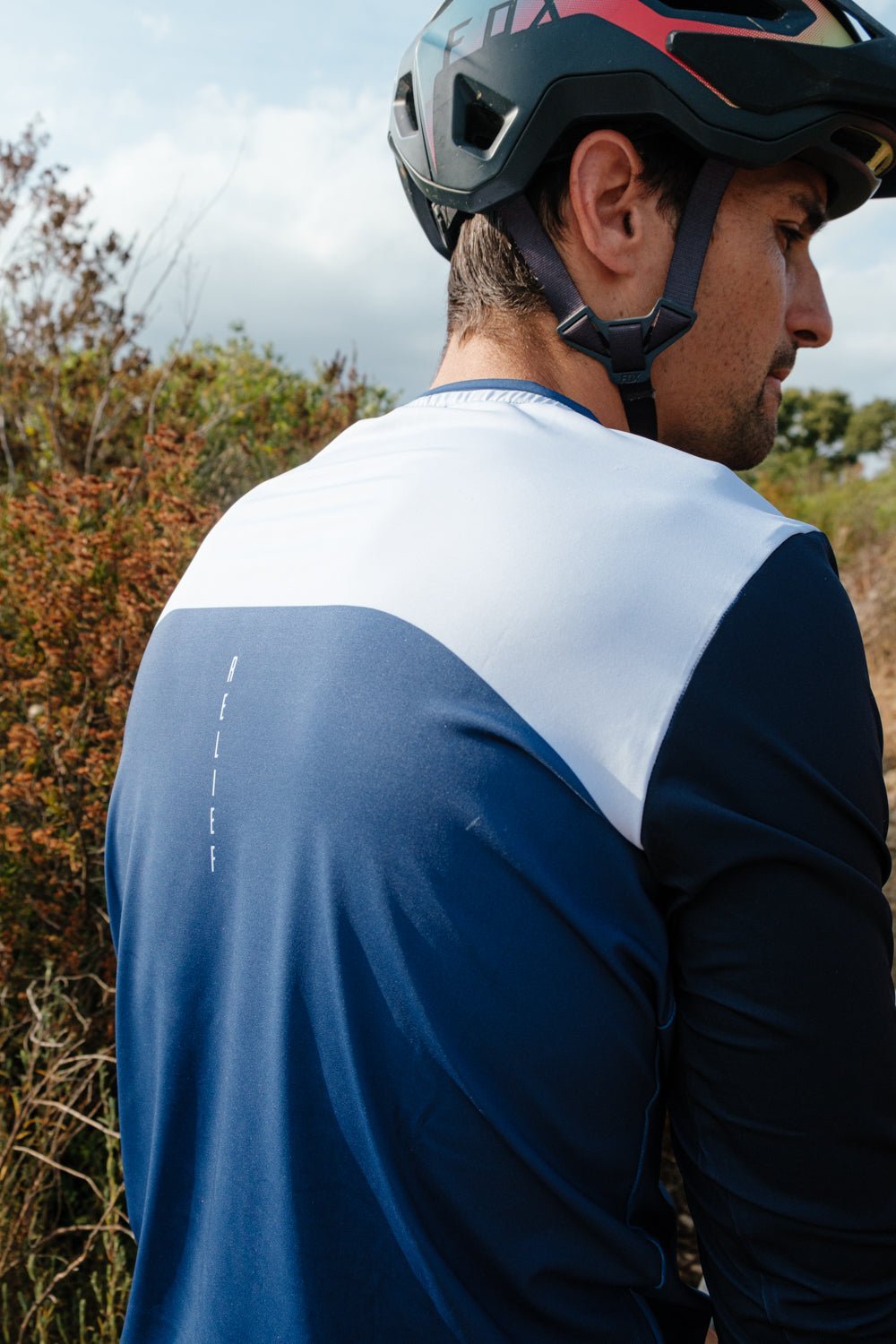 Maillot VTT Manches Longues | Calade Essentiel Bleu Marine - VTT - RELIEF Equipements - Maillot VTT Manches Longues | Calade Essentiel Bleu Marine - VTT - RELIEF Equipements - Maillot VTT Manches Longues | Calade Essentiel Bleu Marine - RELIEF Equipements